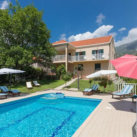 Petra Villa Zastolje